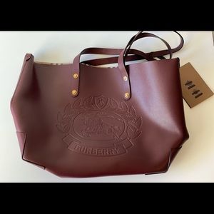 New Burberry Tote-slight defect